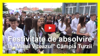 Festivitate de absolvire la Şcoala "Mihai Viteazul" Câmpia Turzii
